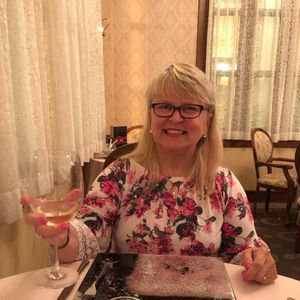 Meet your Posher, Valerie